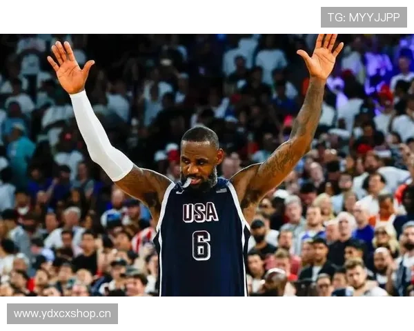 詹姆斯四十岁仍如巨婴湖人未续约他频频装病引发热议